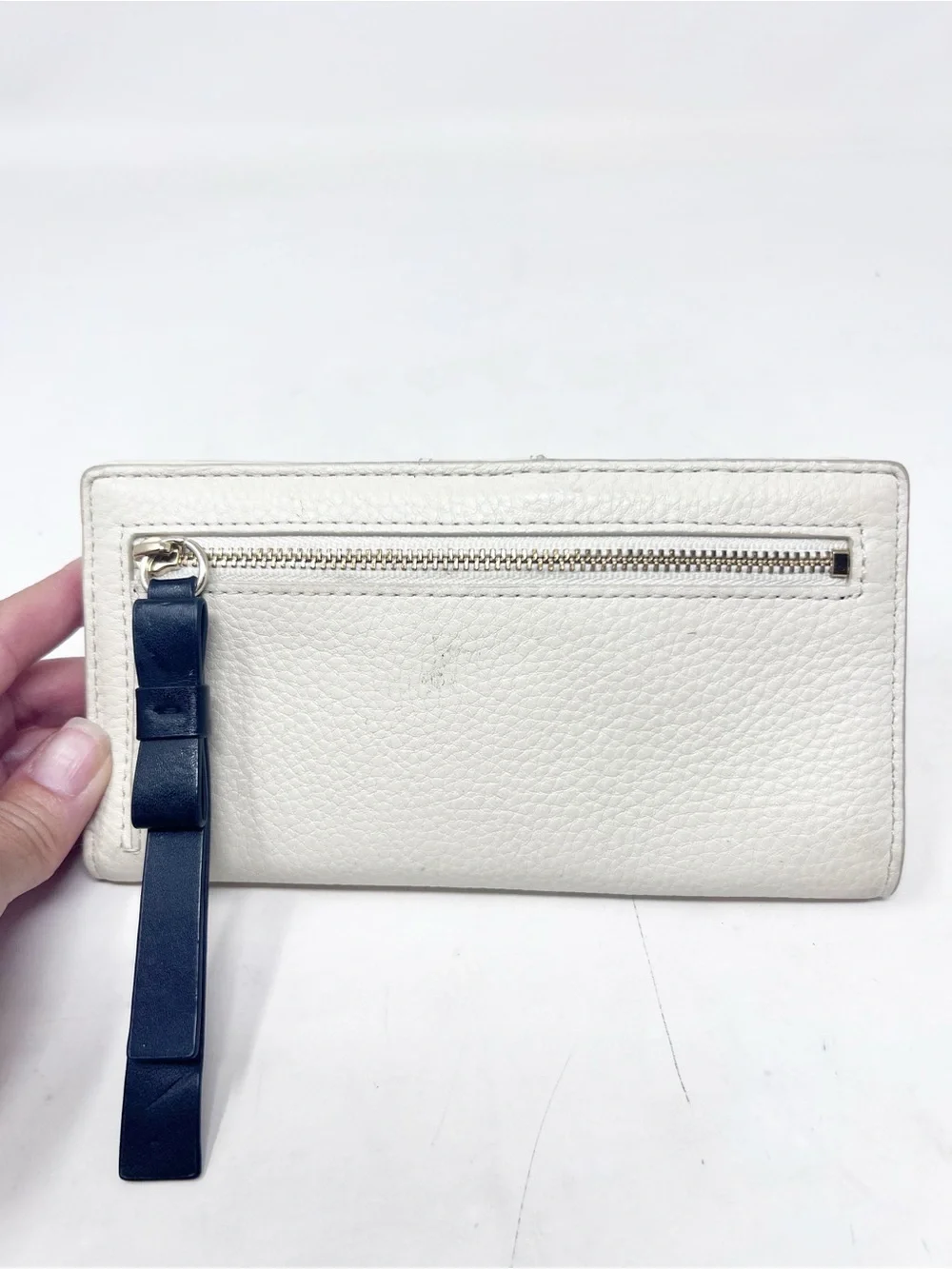 KATE SPADE CONTINENTAL SLIM OFF-WHITE PEBBLED LEATHER WALLET